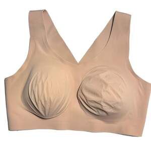 Evelyn & Bobbie The Defy Bra Wireless Seamless Smoothing Bra Nude Size XL